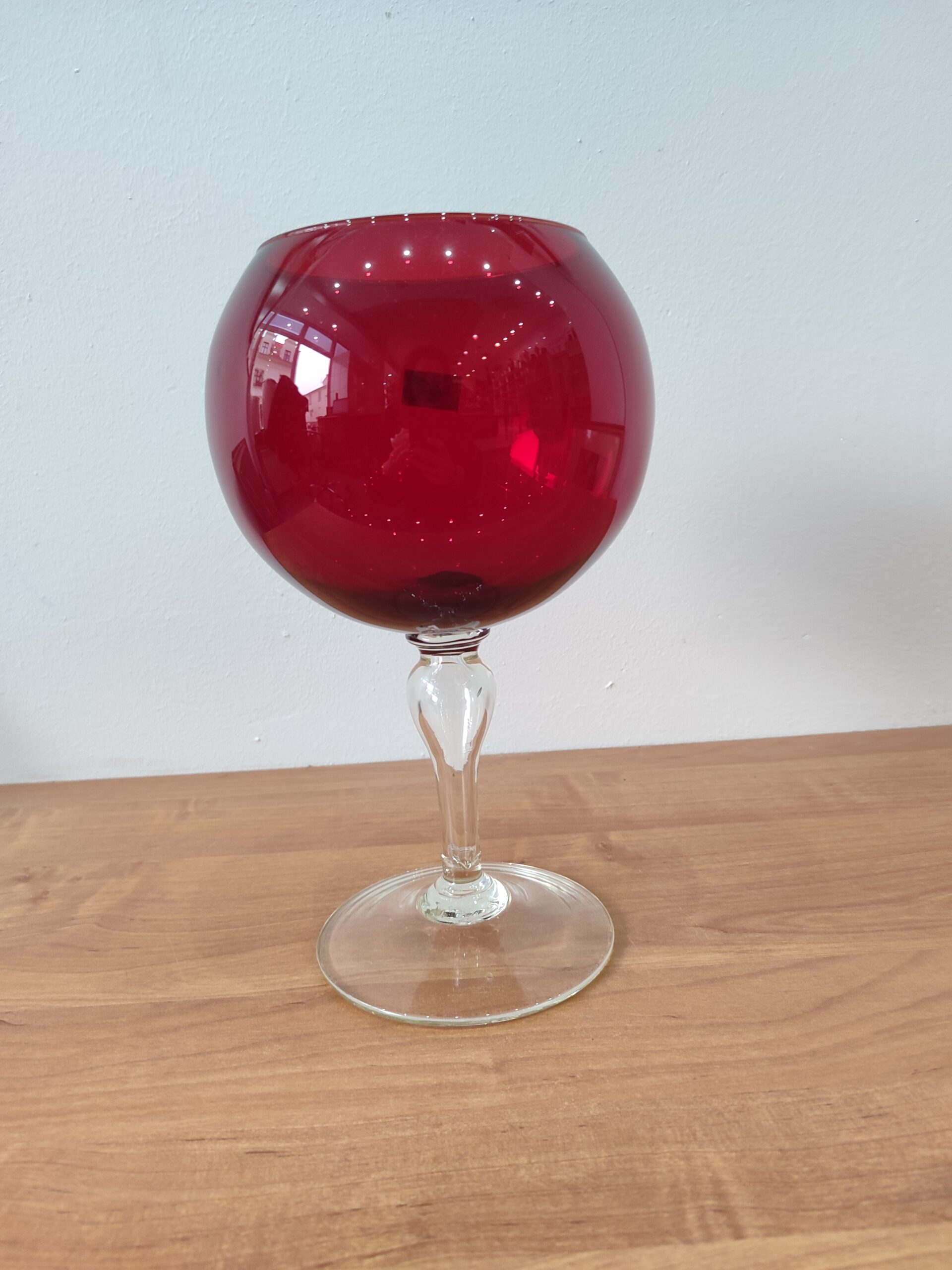 Kielich z kolorowego szkła