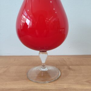 Kielich dekoracyjny z czerwonego szkła 24 cm – elegancka ozdoba i świecznik